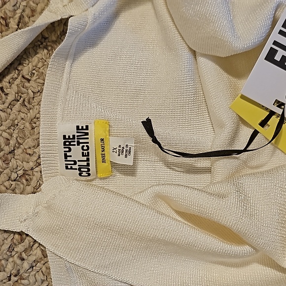 Future Collective Jenee Top - Picture 3 of 4